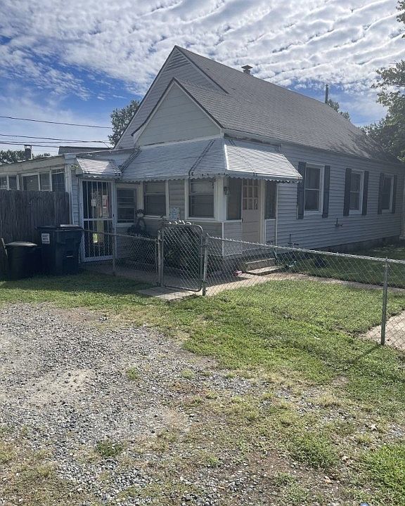 1st image of 6741 Strathmore Rd