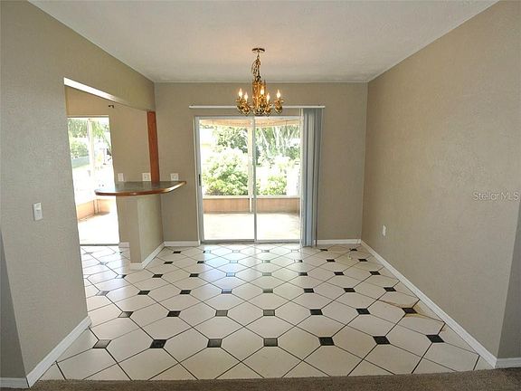 5th image of 3109 S Canal Dr