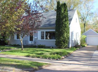 909 Broadway Ave, Wausau, WI 54403