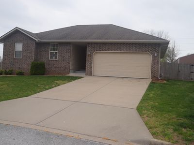 868 W Lorenza Drive, Nixa, MO, 65714