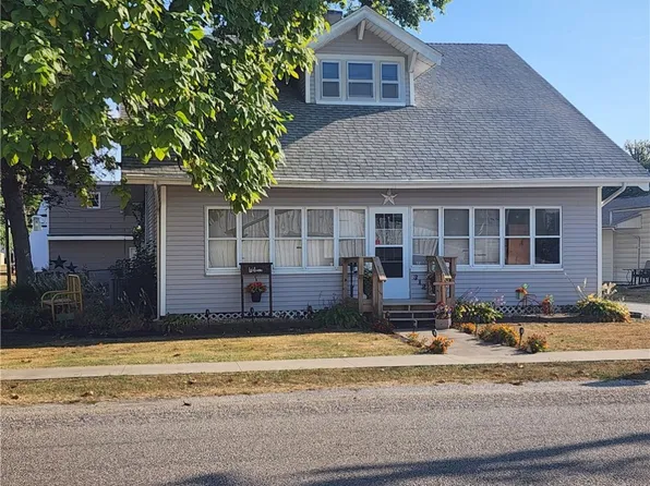 312 W North Water St, Bethany, IL 61914