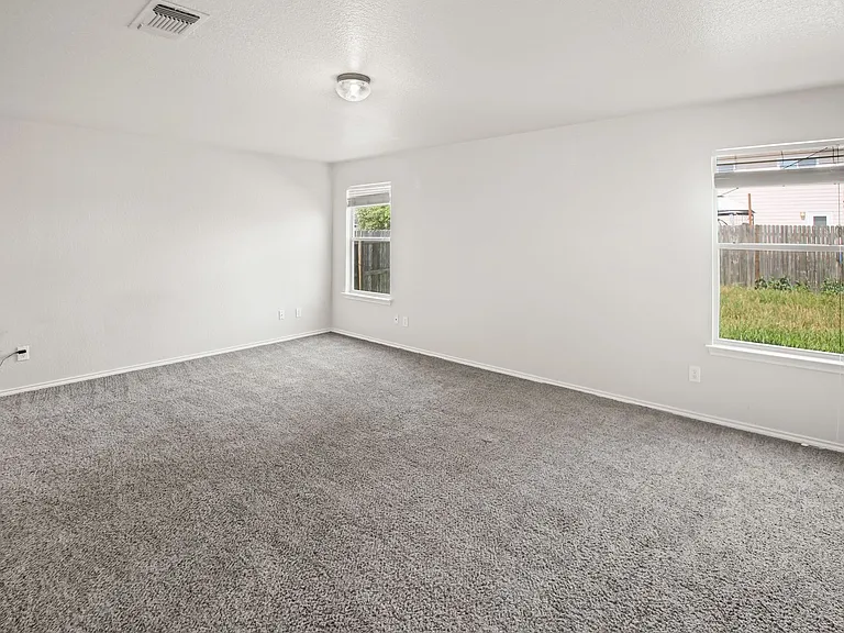 2127 Red Rock Xing — Photo 9
