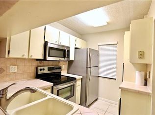 9835 Three Lakes Cir, Boca Raton, FL 33428