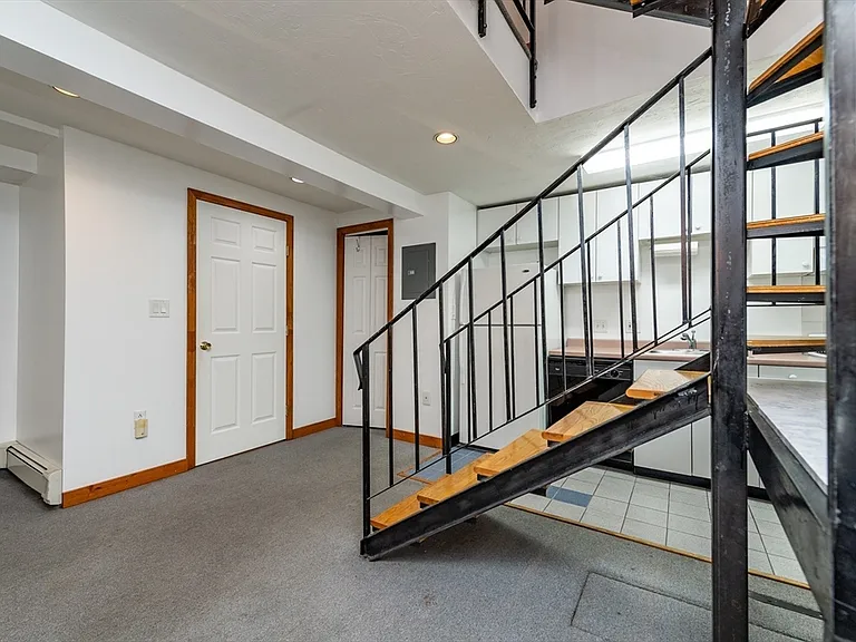 16 Edgerly Rd #1 — Photo 6