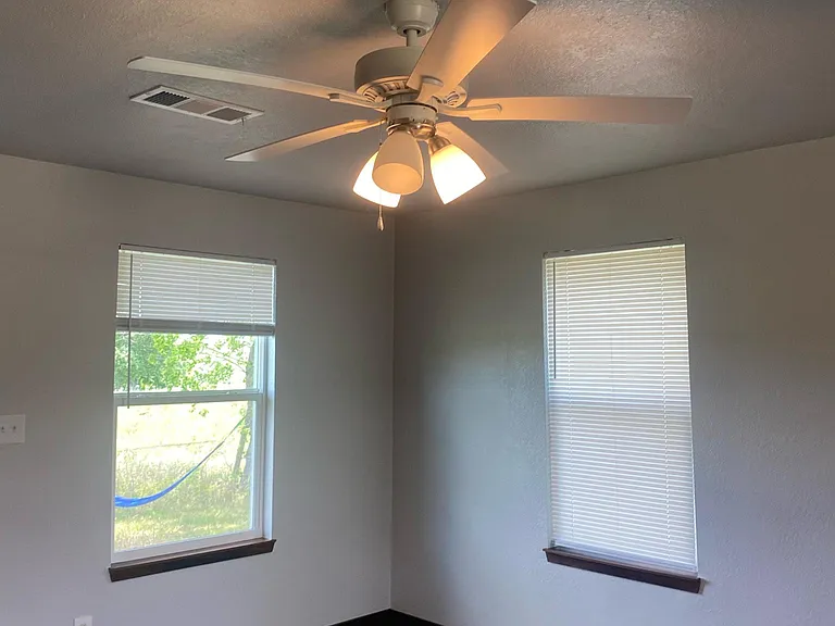 260 E County Road 271 — Photo 4