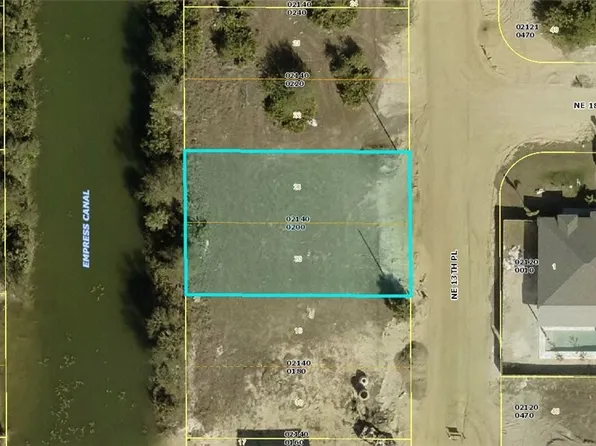 1726 NE 13th Pl, Cape Coral, FL 33909