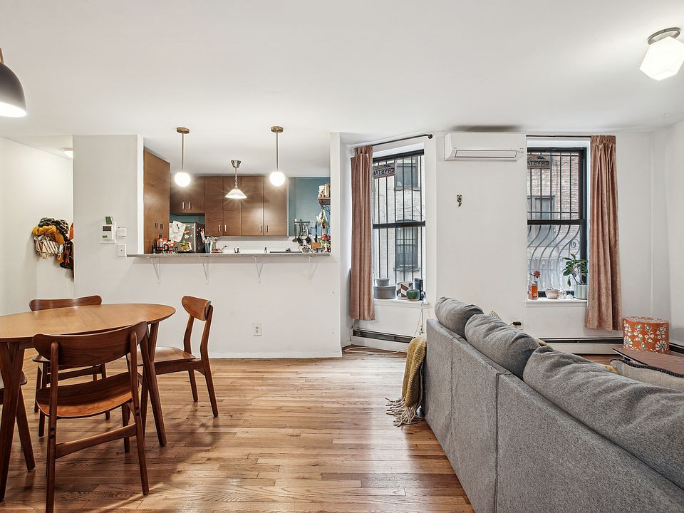 1st image of 427 Saint Johns Pl APT 1B