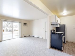 Wood Creek Apartments, Kenosha, WI 53144