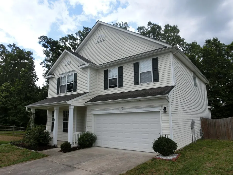 15807 Hawkbill Pl
