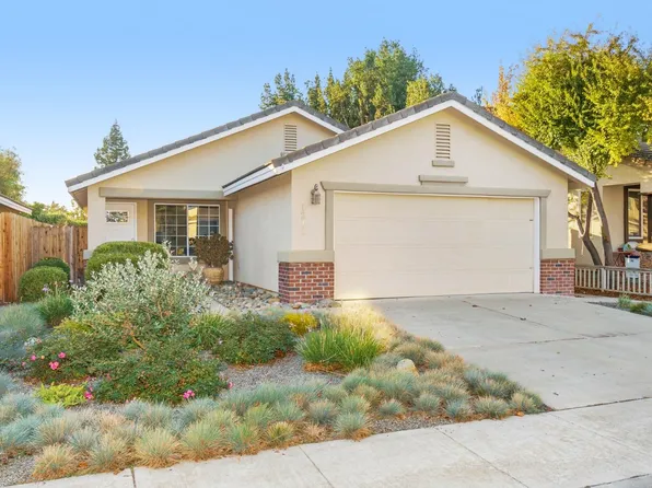 1211 Cresta Ct, Davis, CA 95618