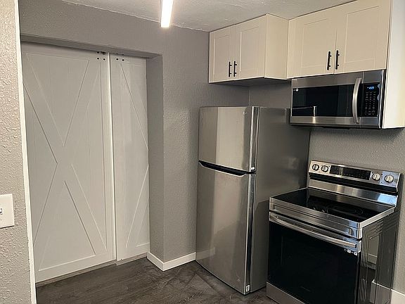 Barn Doors = Laundry Room