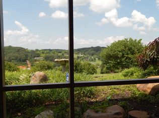 2762 Kentwood Dr, Kodak, TN 37764