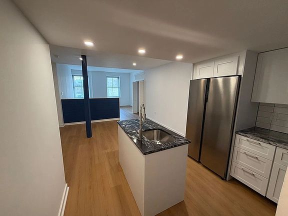 3rd image of 237 Chestnut St #1-302
