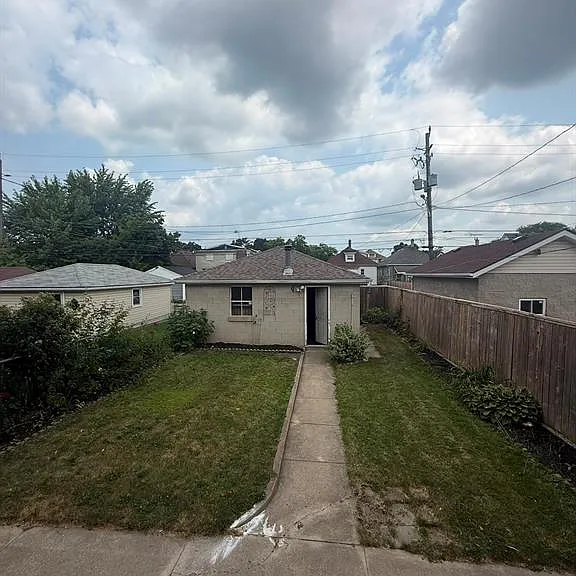 1058 Moy Ave — Photo 22