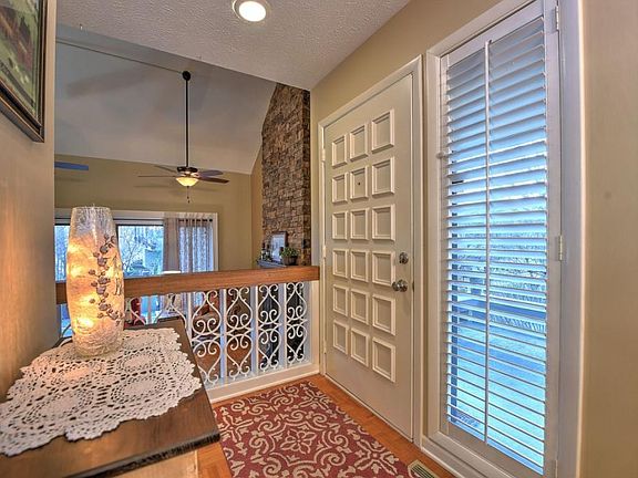 2nd image of 27 Pulpit Ln #0