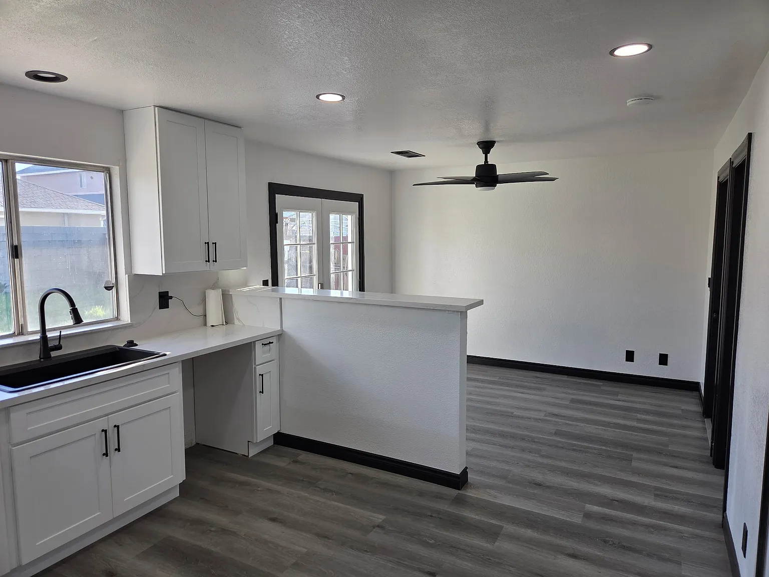 4 bed, 1746 sqft, $3,875 — Photo 3