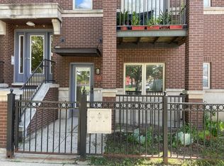 915 S Lytle St APT 101, Chicago, IL