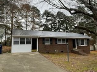 301 Abbott Dr, Sanford, NC 27330