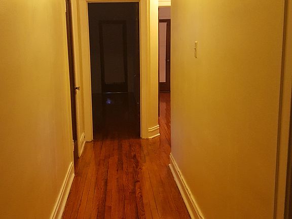 5th image of 7839 S Paxton Ave #2