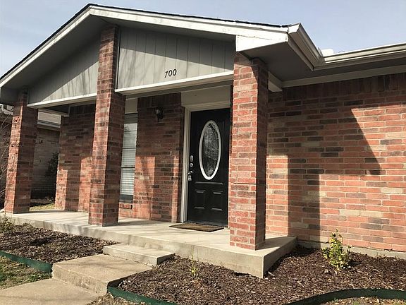 2nd image of 700 Meadowdale Dr