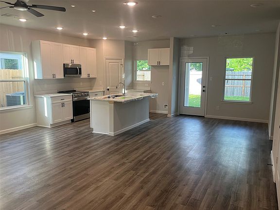 5th image of 9612 Jenny Park Pl