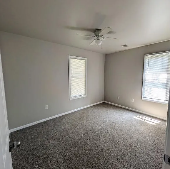 2524 Cass St — Photo 7