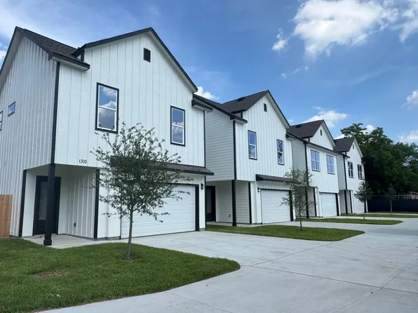 1310 Duff Ln, Houston, TX 77022