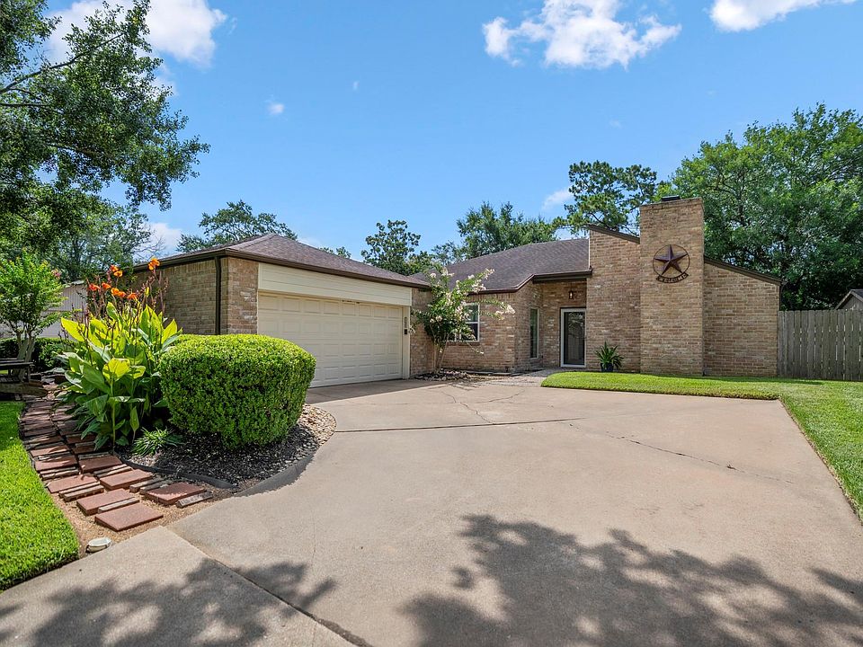 1st image of 20311 Lake Sherwood Dr