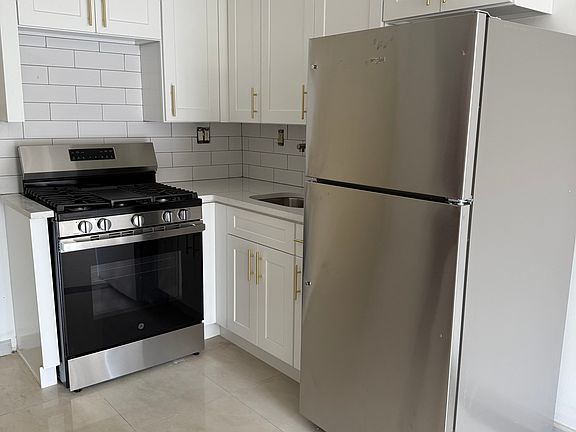 5th image of 16310 89th Ave APT 5