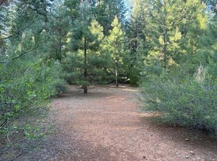 Double Rainbow Rd, Nevada City, CA 95959