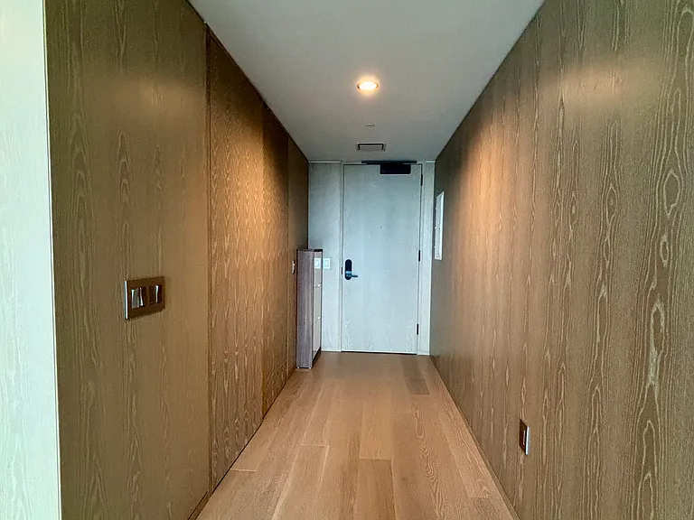 1000 Auahi St #1113 — Photo 3