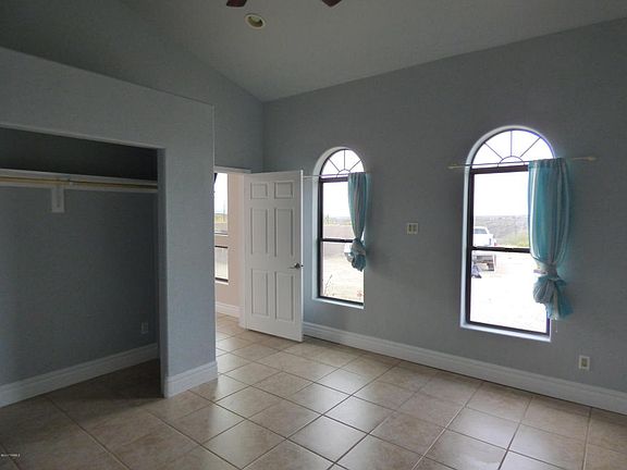 4th image of 14032 N Lago Del Oro Pkwy