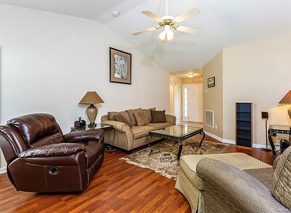 5th image of 1416 Juniper Hills Ln