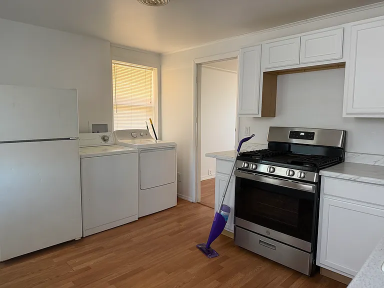 1108 N Park Dr #A — Photo 5