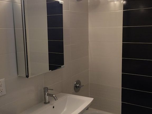4th image of 260 Audubon Ave APT 28E