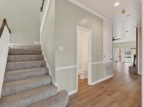 4th image of 72 Spring Lake Way