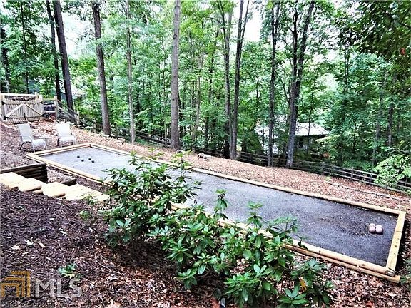 2nd image of 410 Woodvine Ct