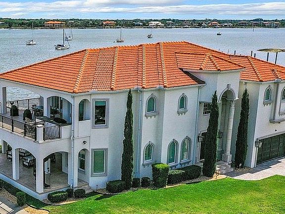 2nd image of 1 Bonita Bay Dr