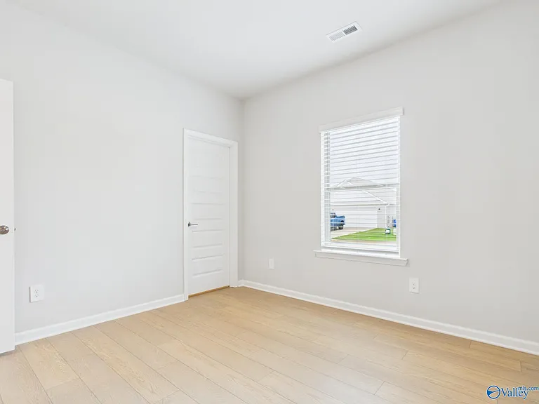 17993 Longleaf Dr — Photo 30
