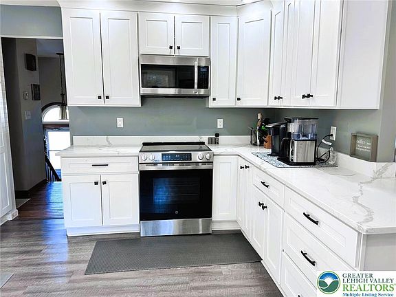 5th image of 4836 Hilton Rd