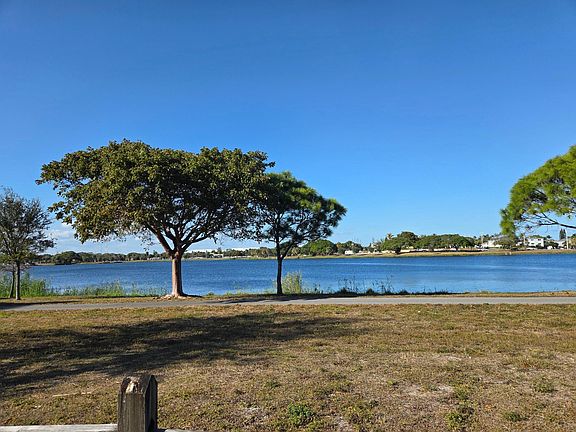 3rd image of 2180 Lake Osborne Drive #19