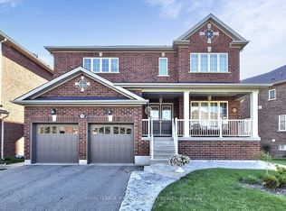 19 Richmond Park Dr, Georgina, ON L4P 0H2