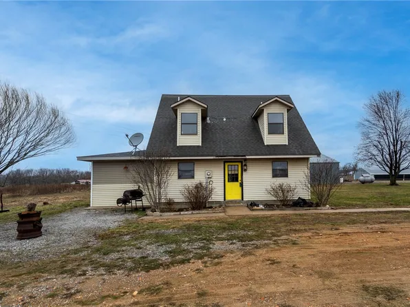 20898 Floyd Moore Rd, Gentry, AR 72734