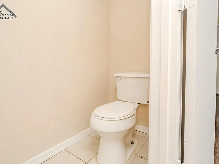 1215 N Pacific Ave — Photo 13