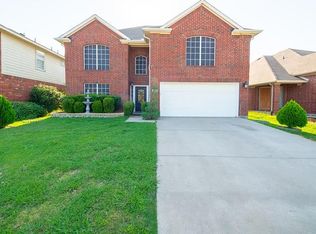 4735 Times St, Grand Prairie, TX 75052