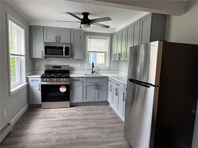 350 Main St #2 — Photo 7