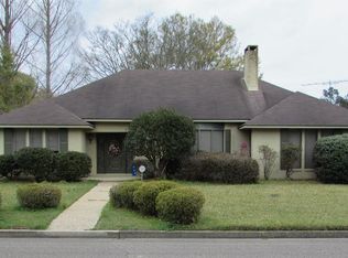904 Elm Dr, Columbia, MS 39429