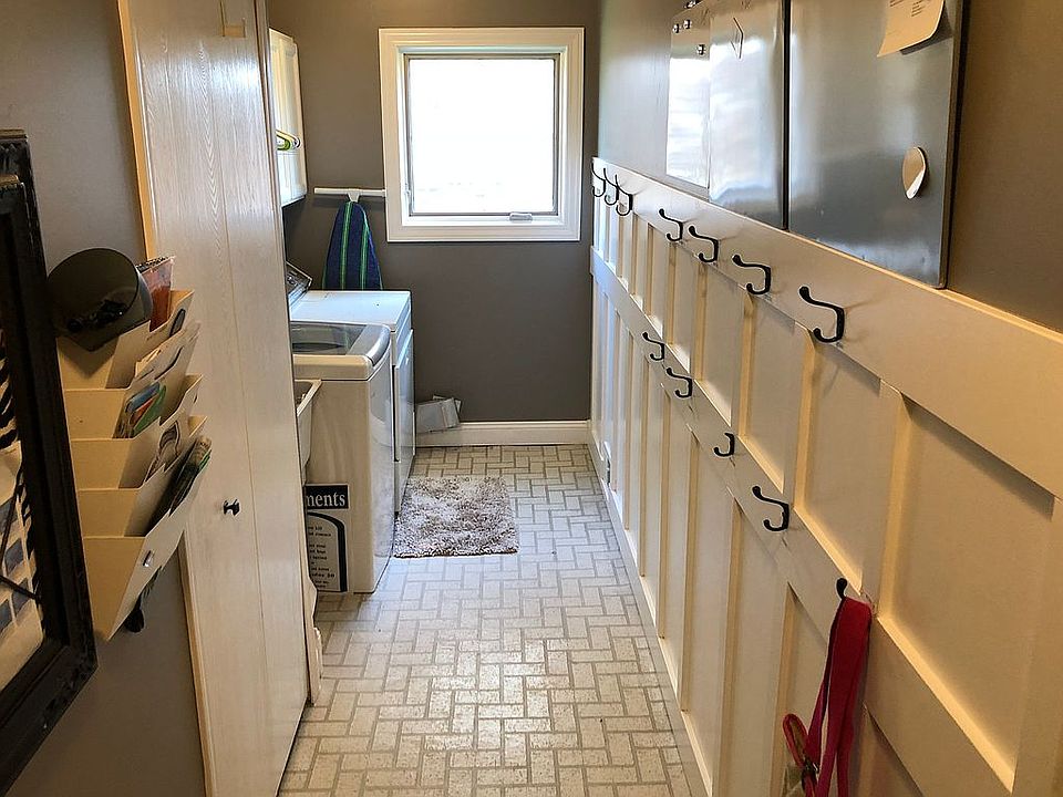 2nd image of 44104 Cranberry Dr