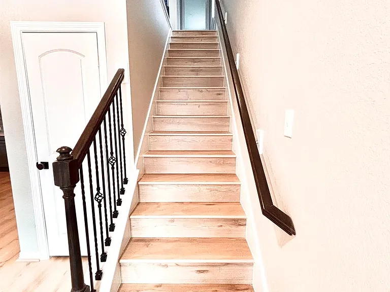 2830 Scanlan Mdw — Photo 9
