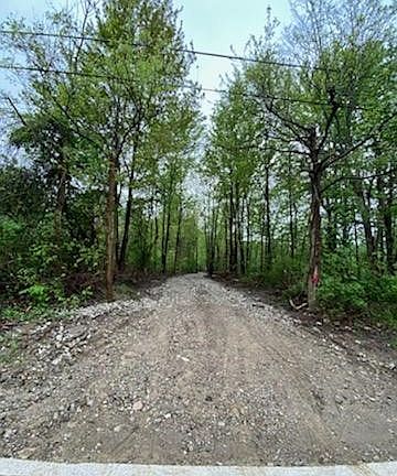 4th image of 7800 Viewmount Dr
